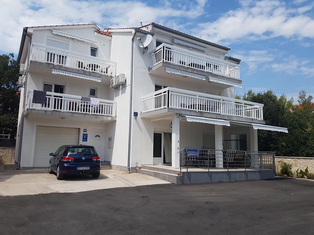 Apartments Miletic J-I Vodice Exterior photo